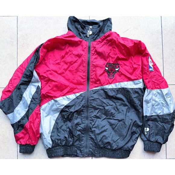 Chicago Bulls 90s PRO PLAYER windbreaker jacket 14-16 S red black NBA vintage - Picture 1 of 8